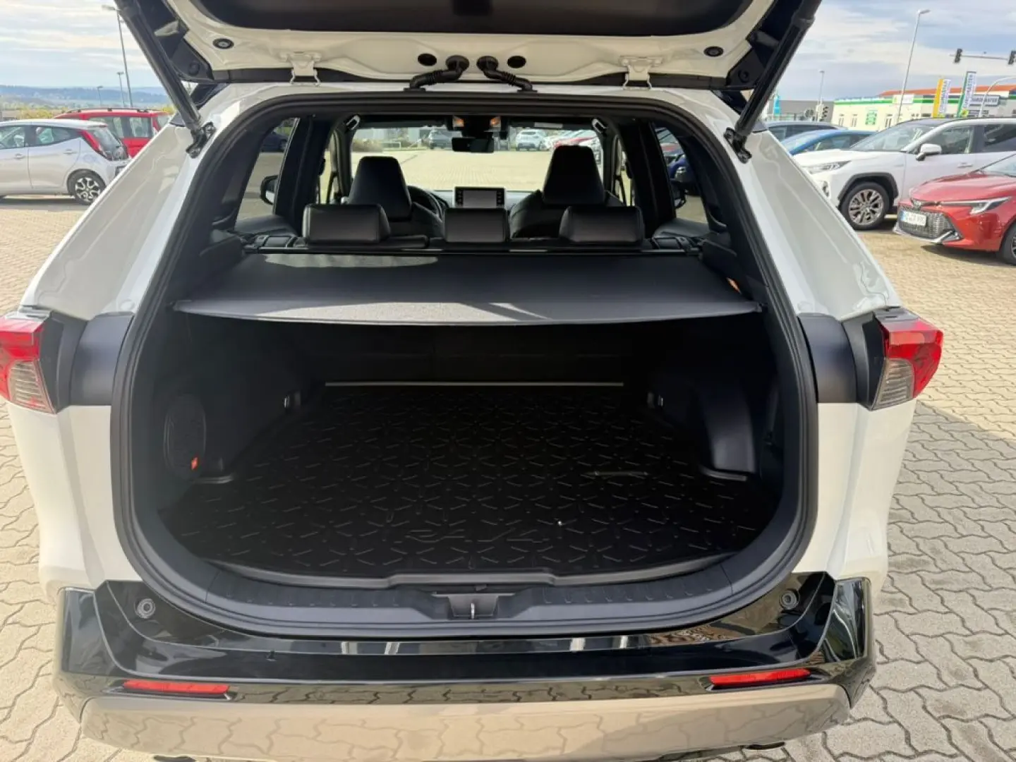 RAV 4 2.5 4x2 Hybrid Style Selection
