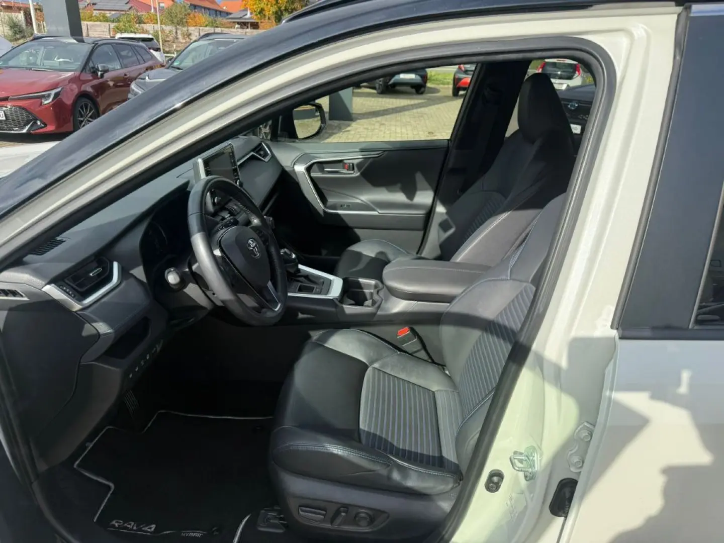 RAV 4 2.5 4x2 Hybrid Style Selection