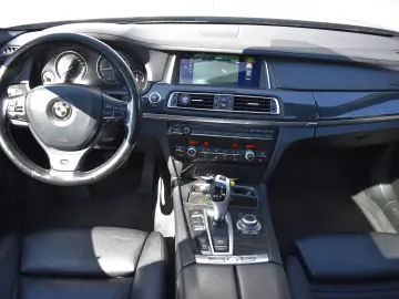 BMW Seria 7 730d xDrive