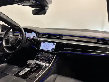 Audi A8 50 TDI quattro 65TKM PANO HUD