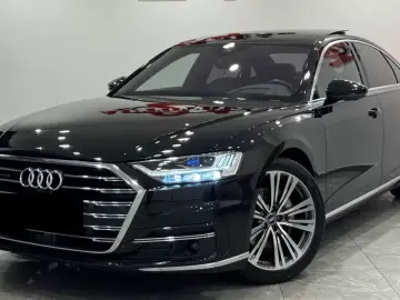 Audi A8 50 TDI quattro 65TKM PANO HUD