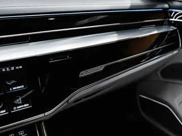 Audi A8 60 TFSI e L quattro Masaj Pano B&O