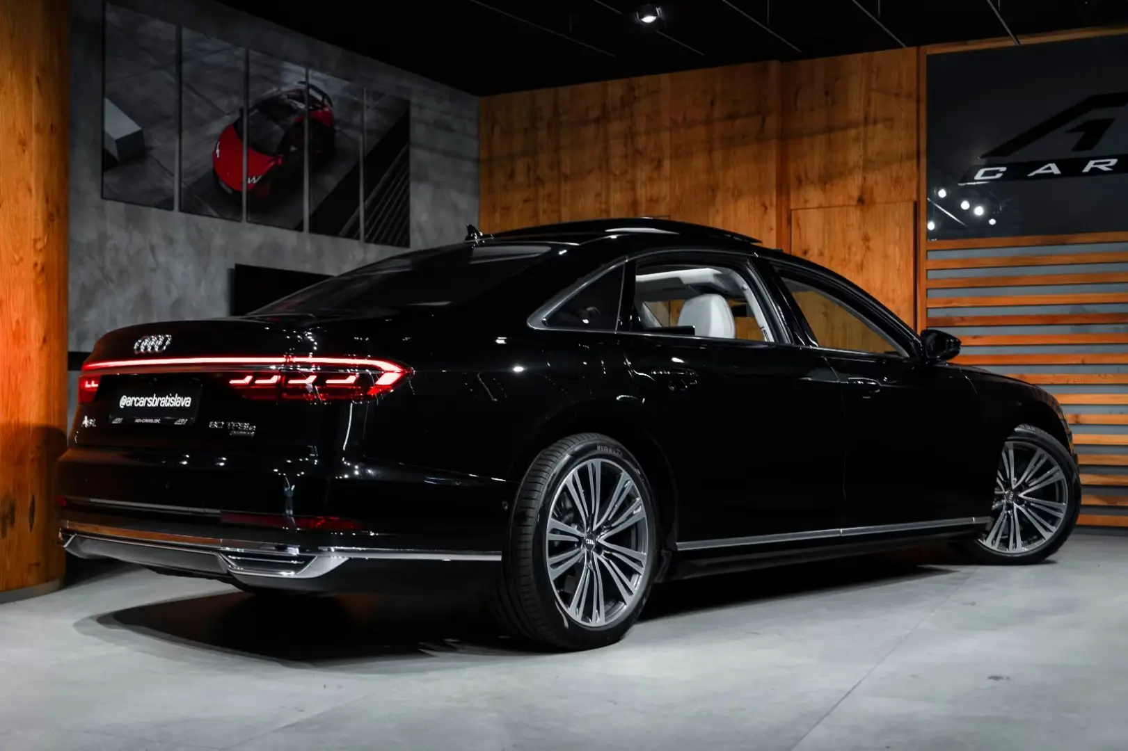 Audi A8 60 TFSI e L quattro Masaj Pano B&O