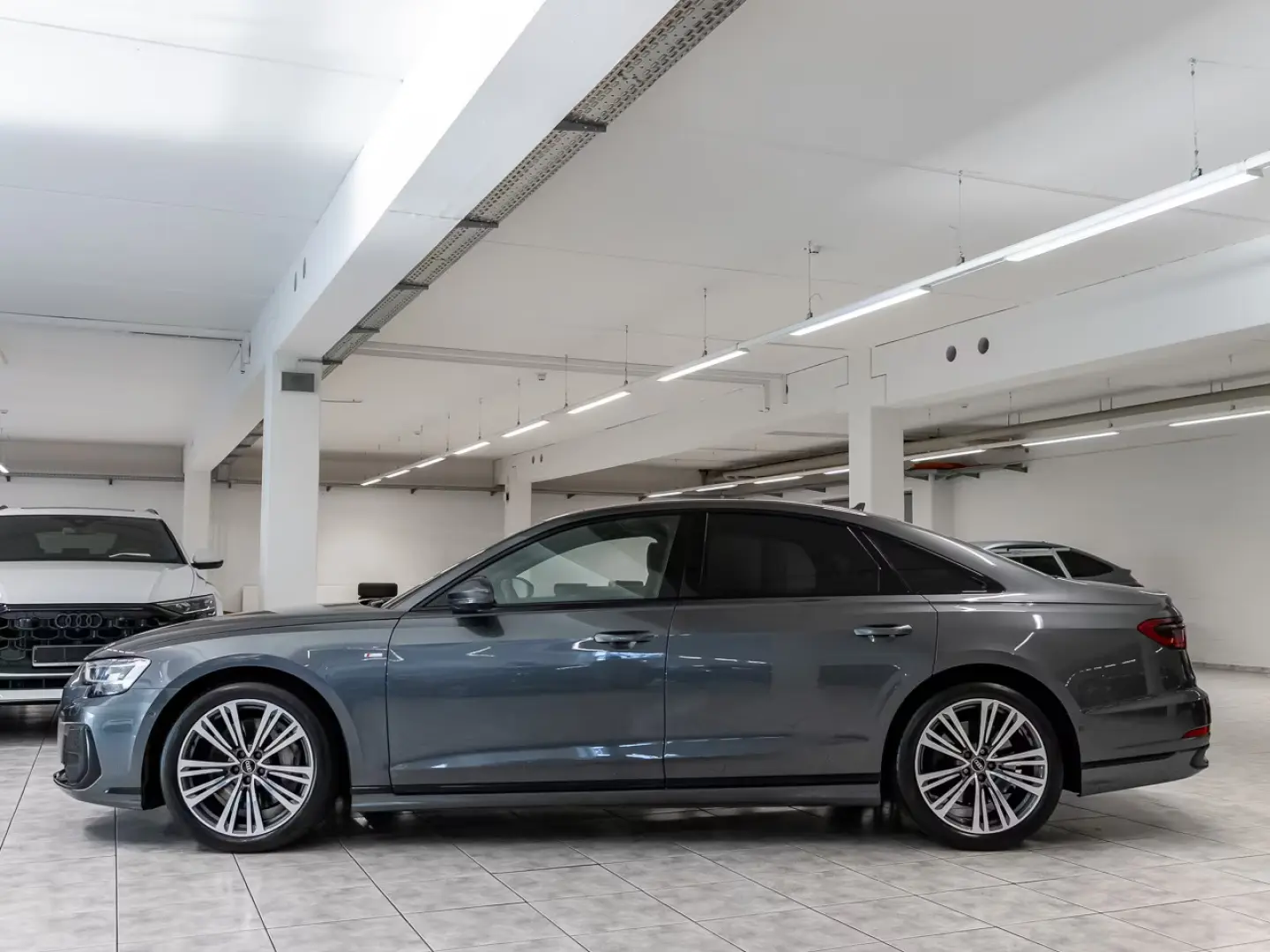 Audi A8 55 TFSI quattro AIR HeadUp Pano