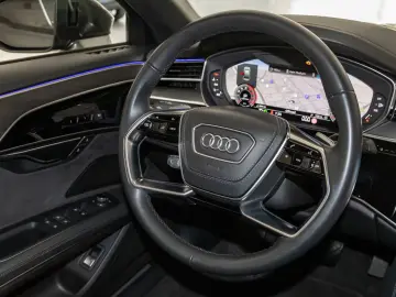Audi A8 55 TFSI quattro AIR HeadUp Pano