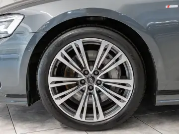 Audi A8 55 TFSI quattro AIR HeadUp Pano