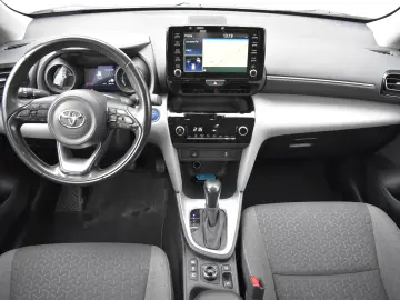 Toyota Yaris 1.5 VVT-i HSD Exclusive Style