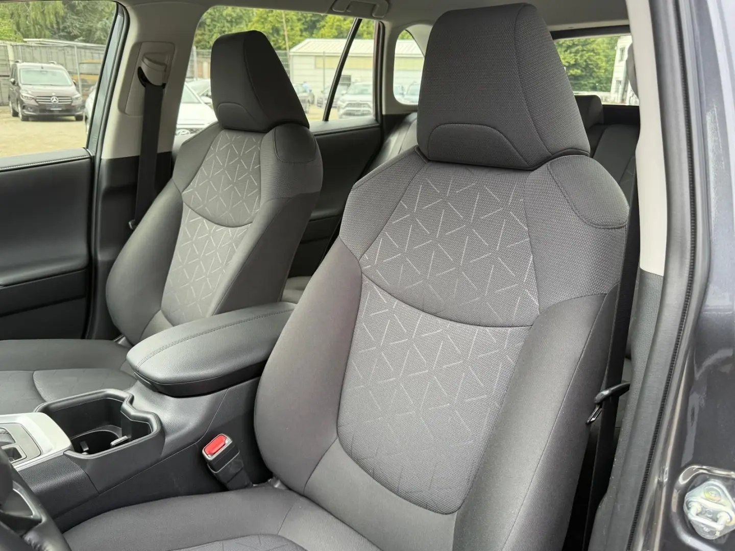 RAV 4 2.0 16V 4x2 AutomatikAnhängerkupplung