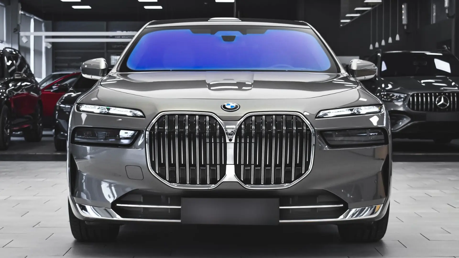 BMW 750e xDrive Executive Lounge PHEV Sportautom
