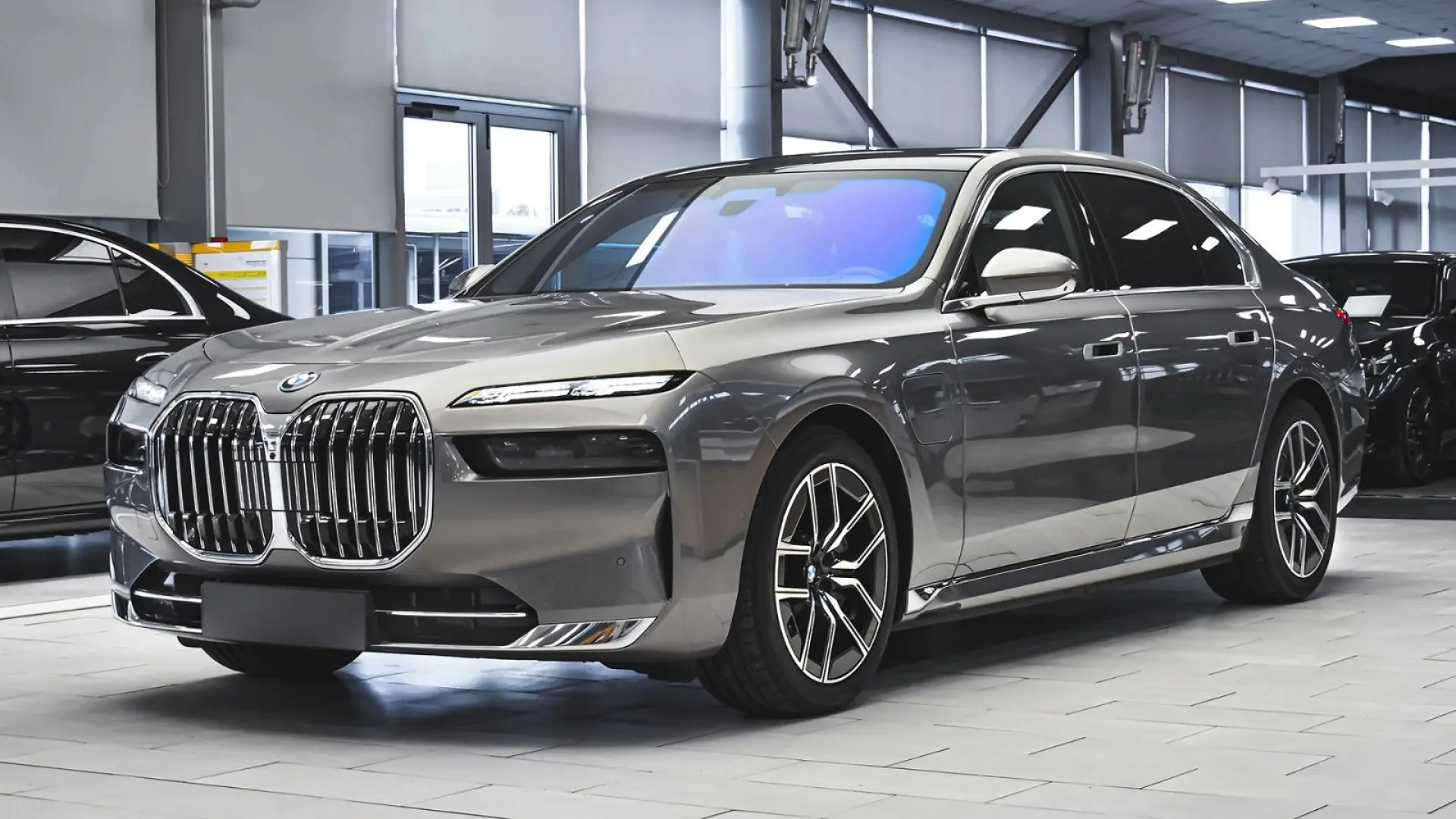 BMW 750e xDrive Executive Lounge PHEV Sportautom