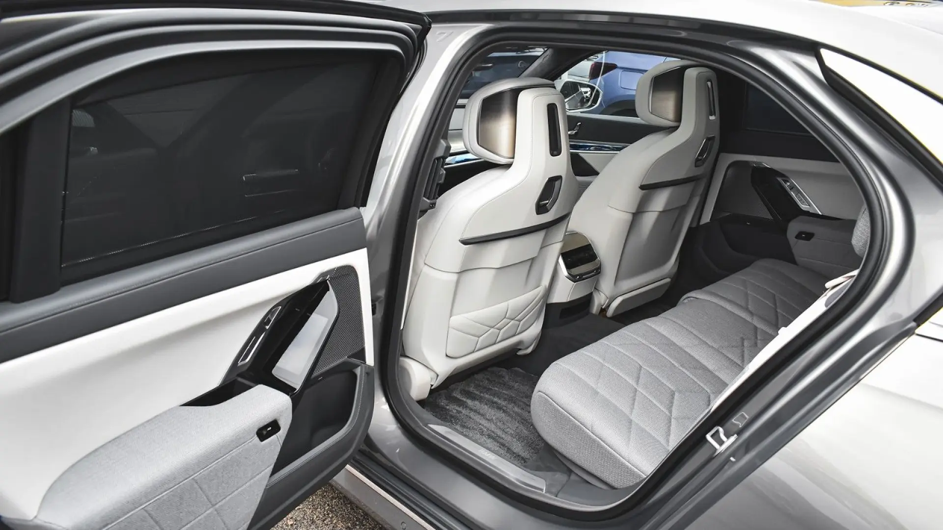 BMW 750e xDrive Executive Lounge PHEV Sportautom