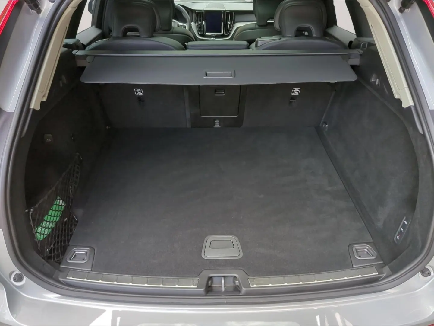 XC60 B4 AWD Ultimate Dark  Luft AHK SH BLIS 360