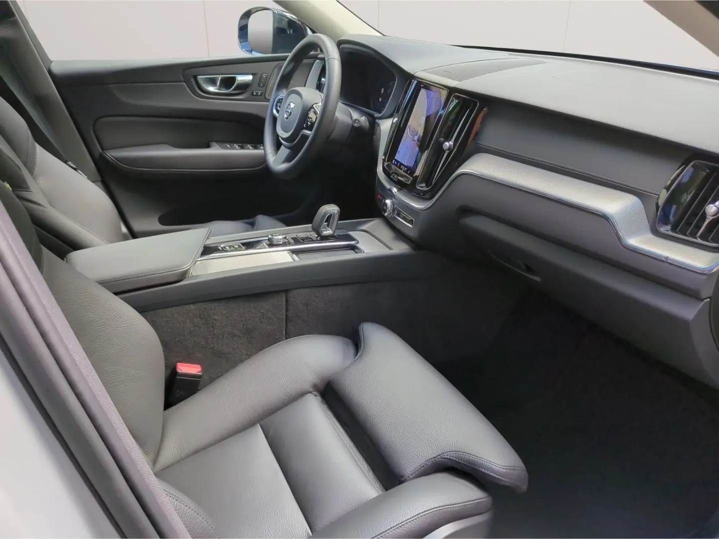 XC60 B4 AWD Ultimate Dark  Luft AHK SH BLIS 360