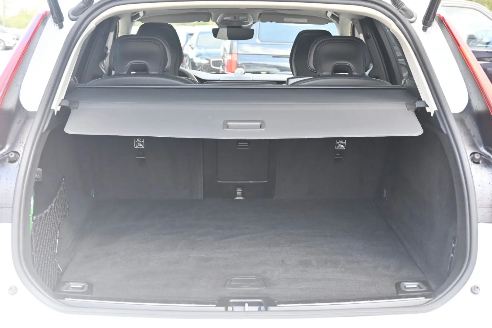 XC60 UltimateDark AWD MASS LUFT HUD B&W 22  360