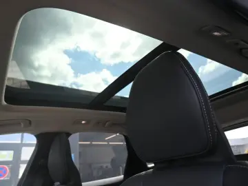 XC60 UltimateDark AWD MASS LUFT HUD B&W 22  360