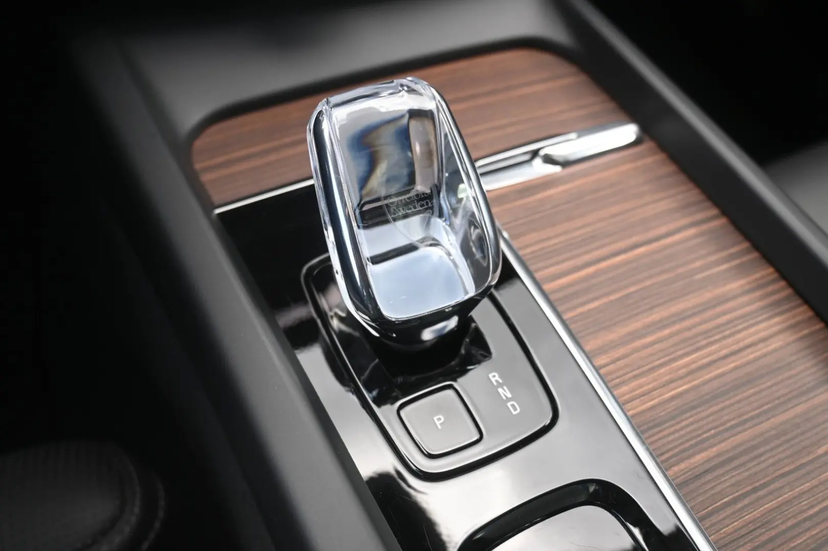 XC60 UltimateDark AWD MASS LUFT HUD B&W 22  360