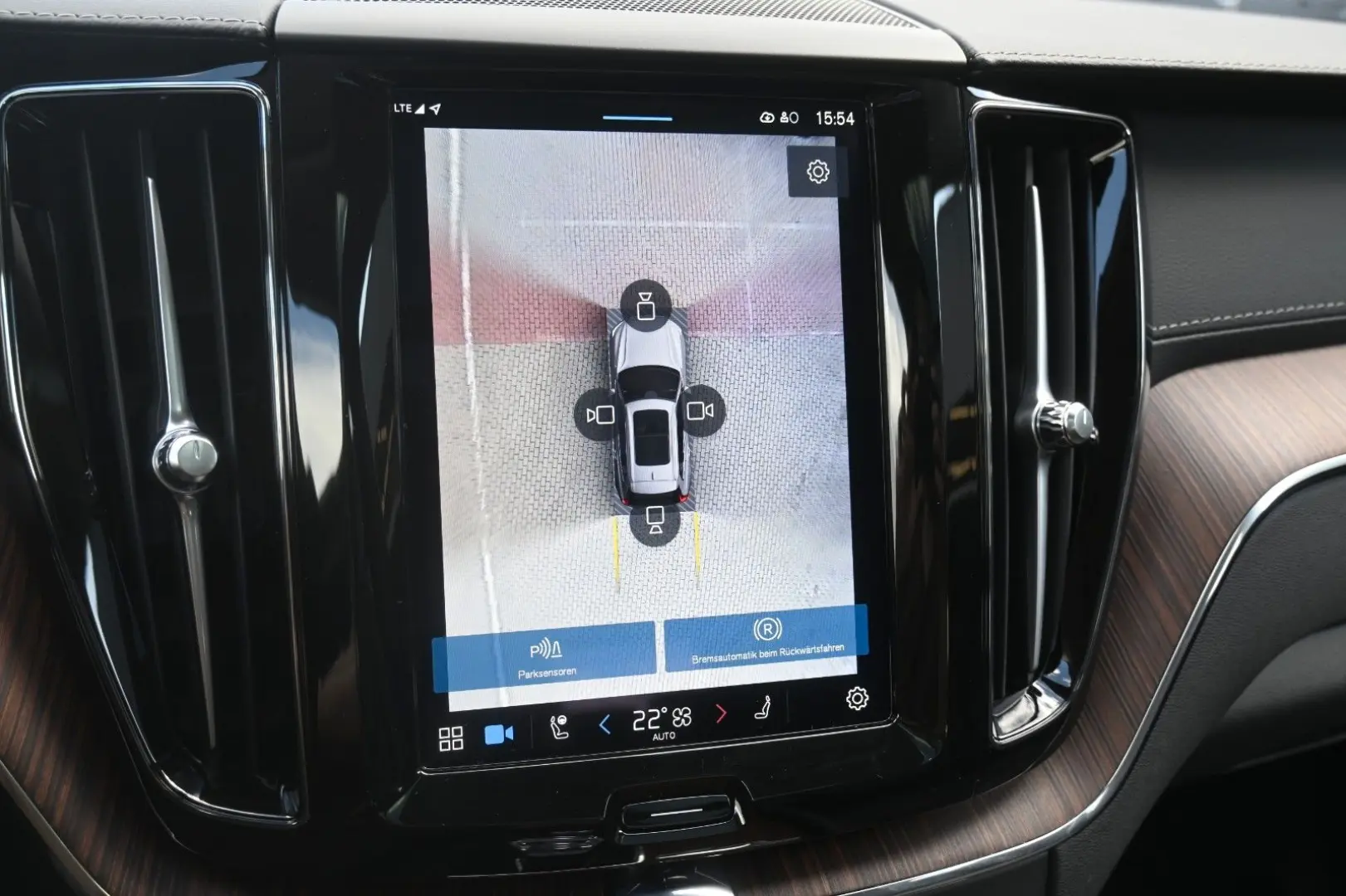 XC60 UltimateDark AWD MASS LUFT HUD B&W 22  360