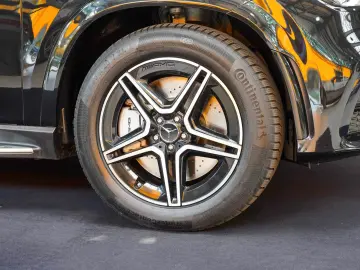 GLE 53 4M  Coupé Night Carbon Performance Abgas