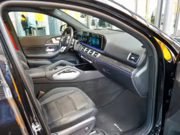GLE 53 4M  Coupé Night Carbon Performance Abgas