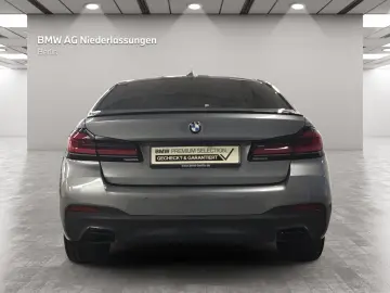 540i xDrive Limousine M Sport Standheizung