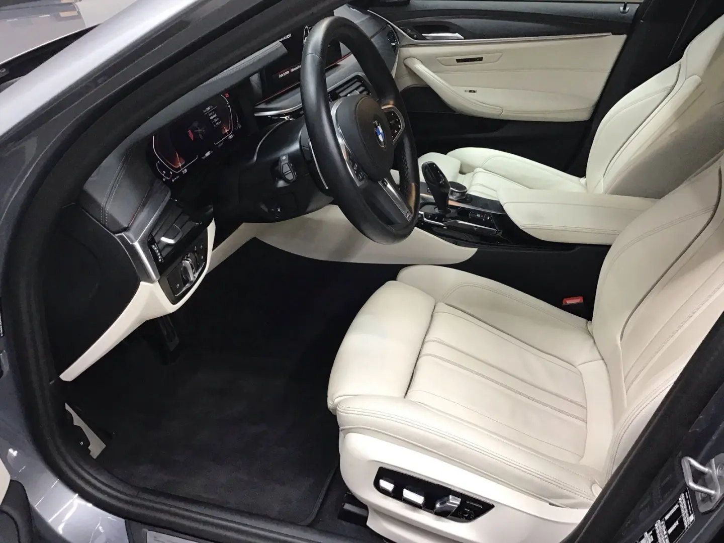 540i xDrive Limousine M Sport Standheizung