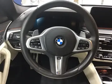 540i xDrive Limousine M Sport Standheizung