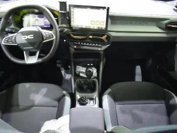 DACIA DUSTER 1.2 TCe MHEV 130CP Extreme 4X4