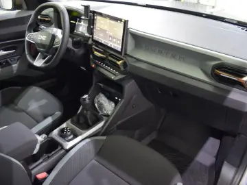 DACIA DUSTER 1.2 TCe MHEV 130CP Extreme 4X4