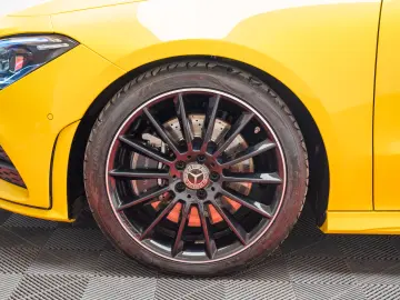 Mercedes Benz CLA 250
