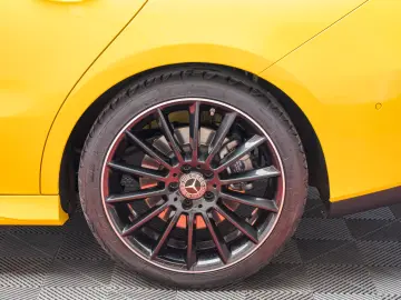 Mercedes Benz CLA 250