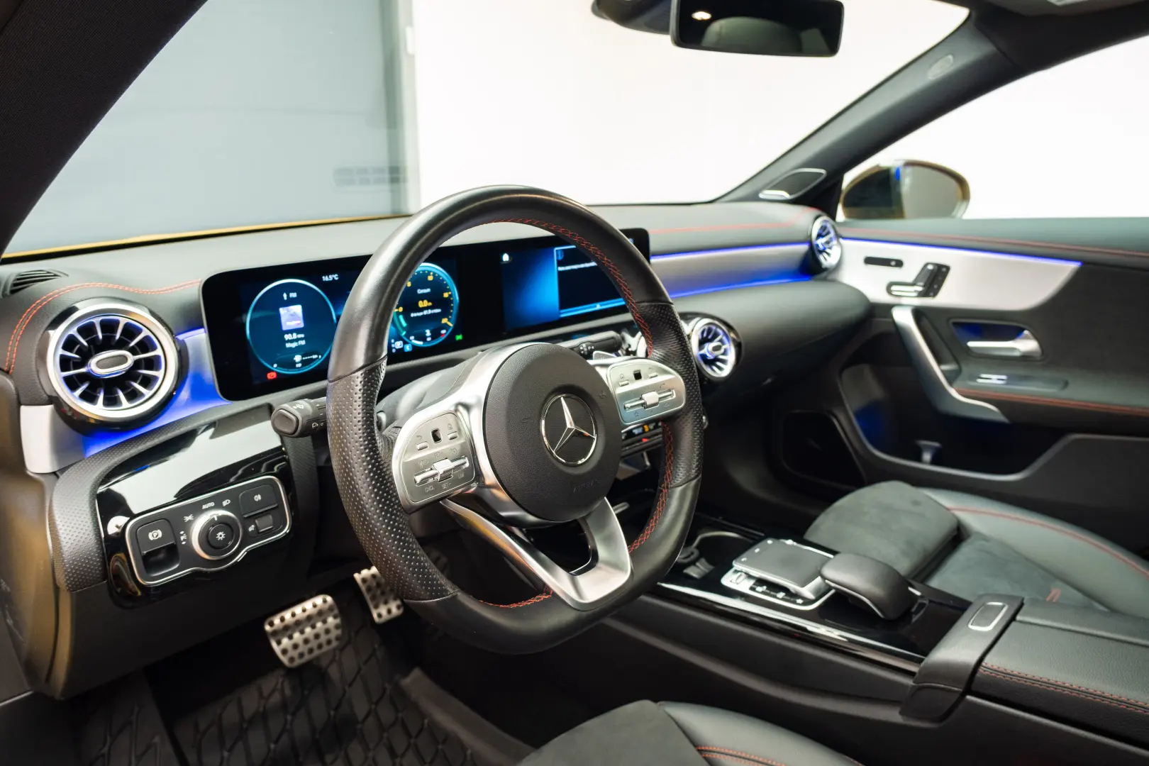 Mercedes Benz CLA 250