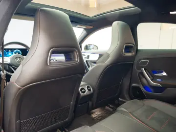 Mercedes Benz CLA 250