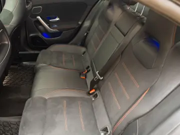 Mercedes Benz CLA 250