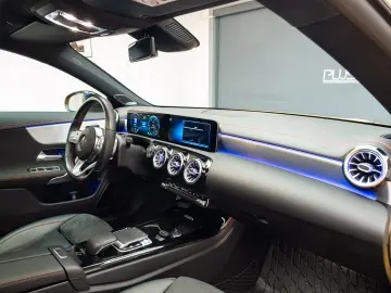 Mercedes Benz CLA 250