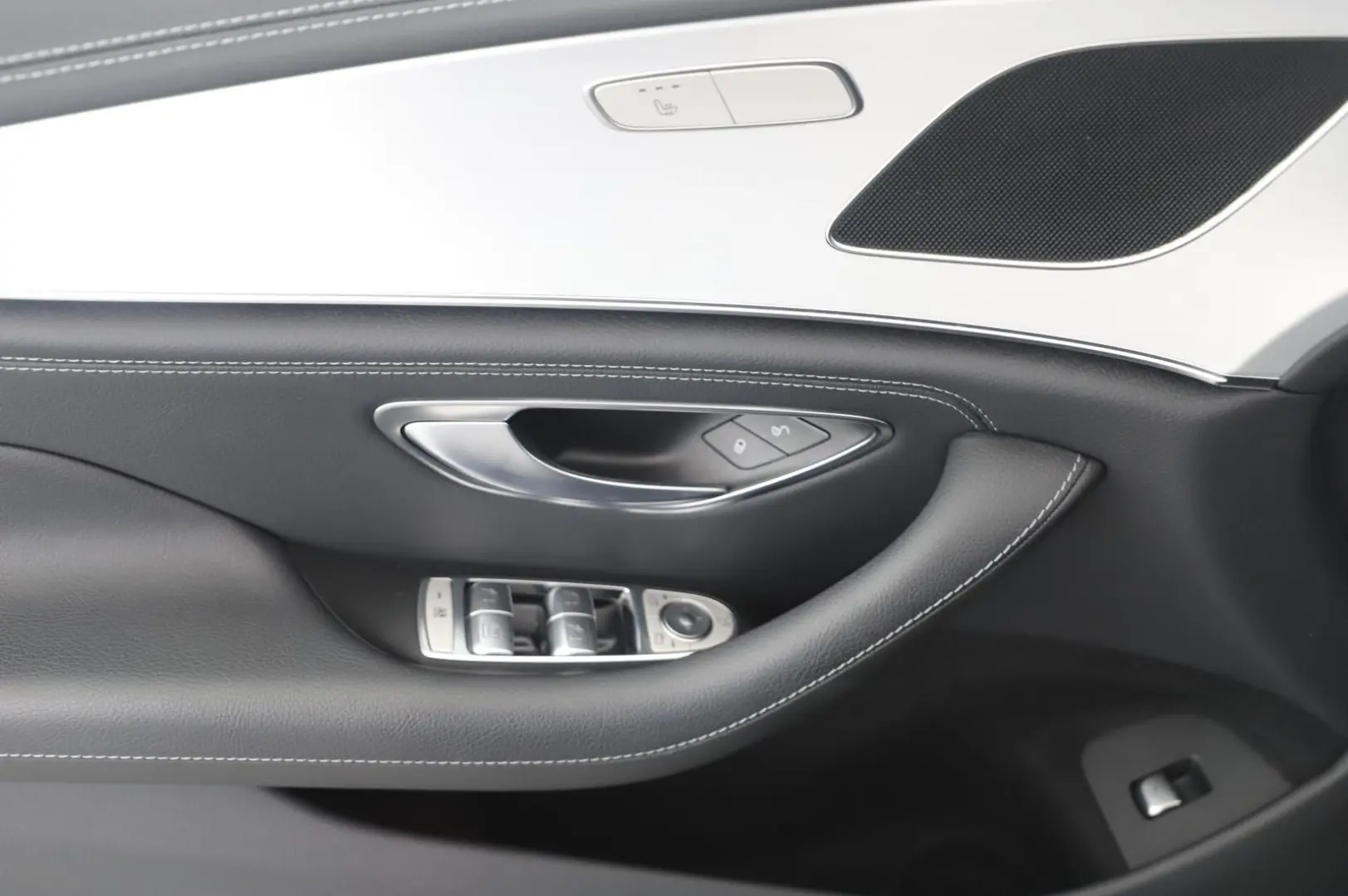 CLS 450 4M AMG Line2x HUD Distro 360 SHD LED 19'