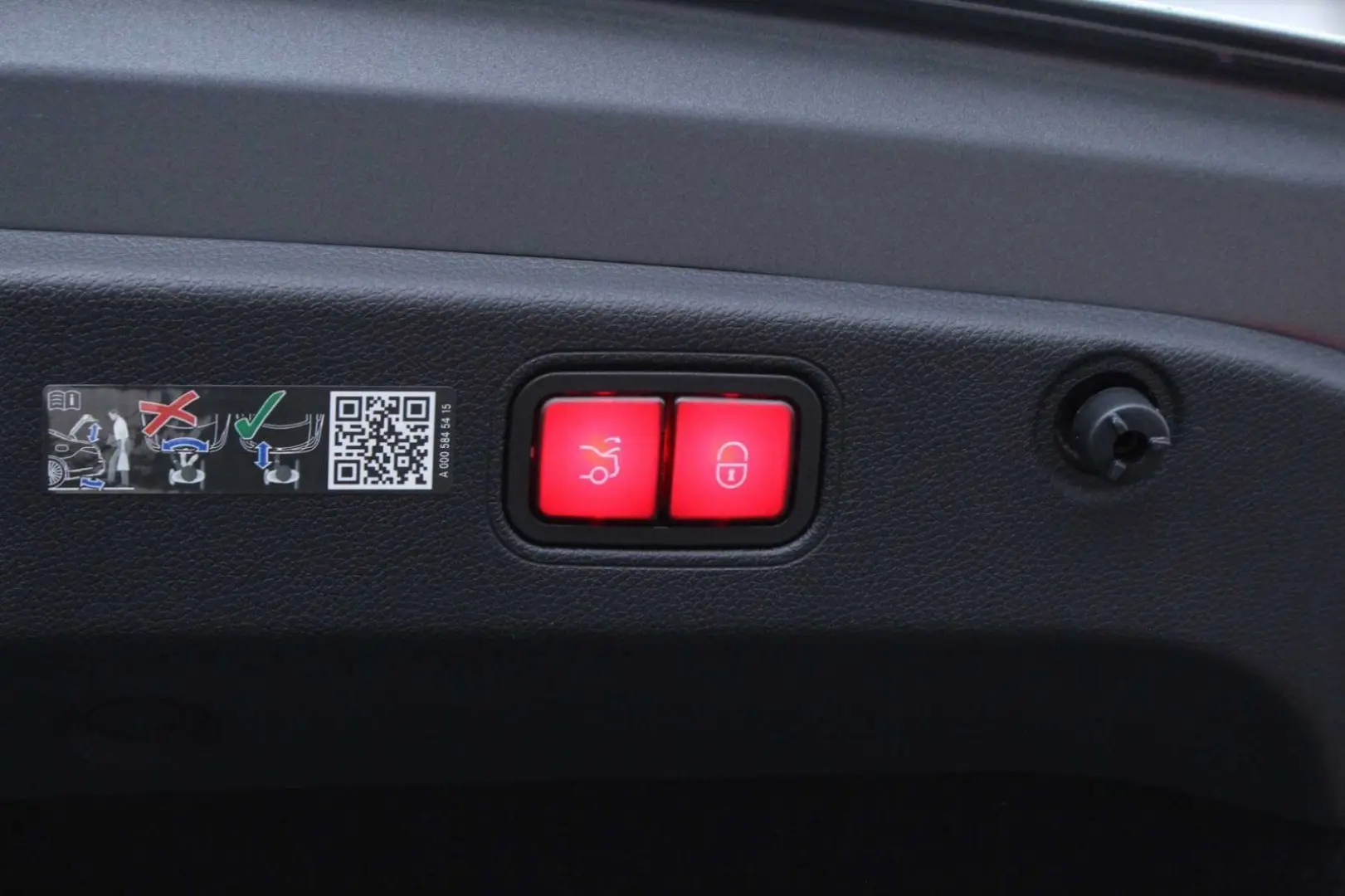 CLS 53 AMG 4Matic   STANDHZ.   360    BURMESTER