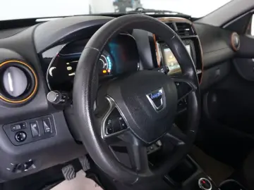 DACIA SPRING BEV 27kWh Expression Plus Auto