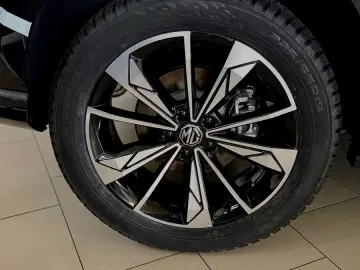 Mg EHS SUV 2024