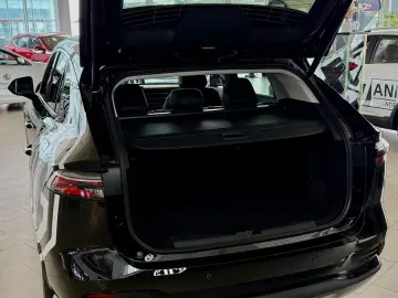 Mg EHS SUV 2024