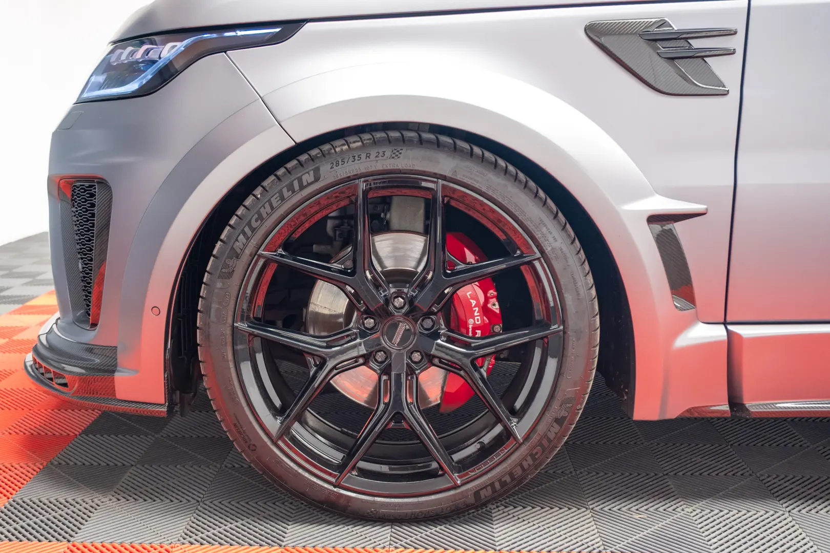 Land Rover Range Rover Sport  SVR Mansory