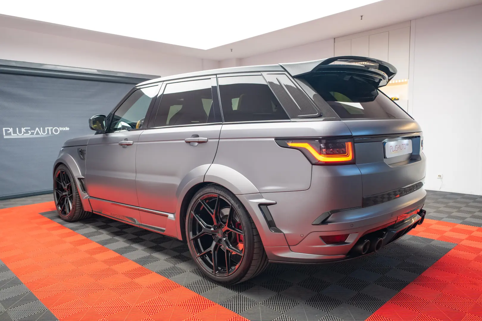 Land Rover Range Rover Sport  SVR Mansory