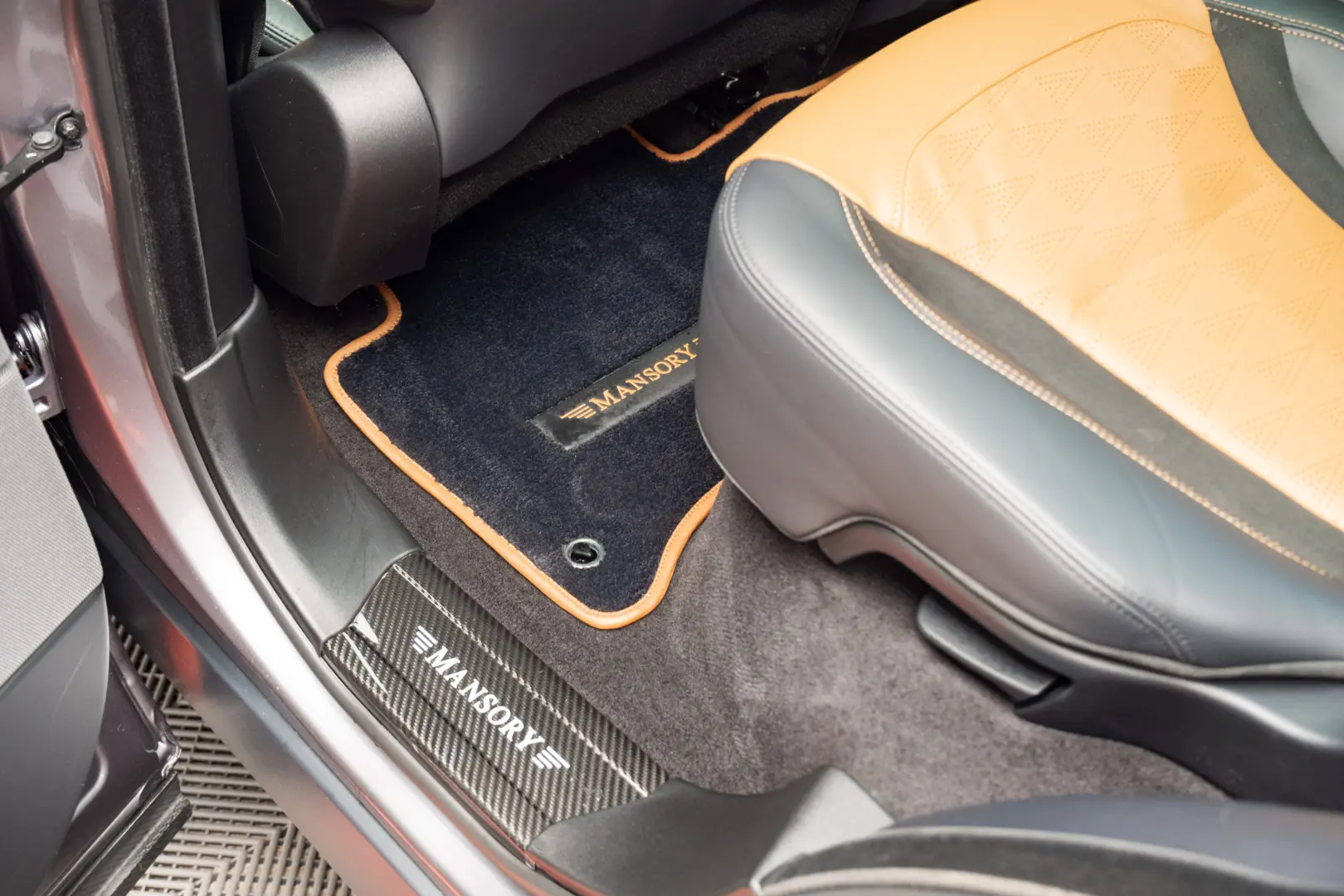 Land Rover Range Rover Sport  SVR Mansory