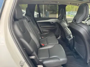 XC90 B5 AWD Plus Dark SD Keyless-Start Autom. BC