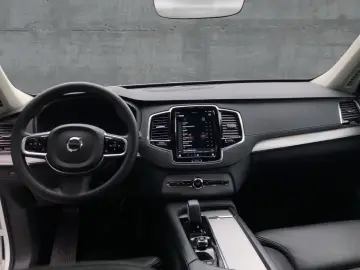 XC90 B5 (Diesel) AWD Plus Bright (EURO 6d)