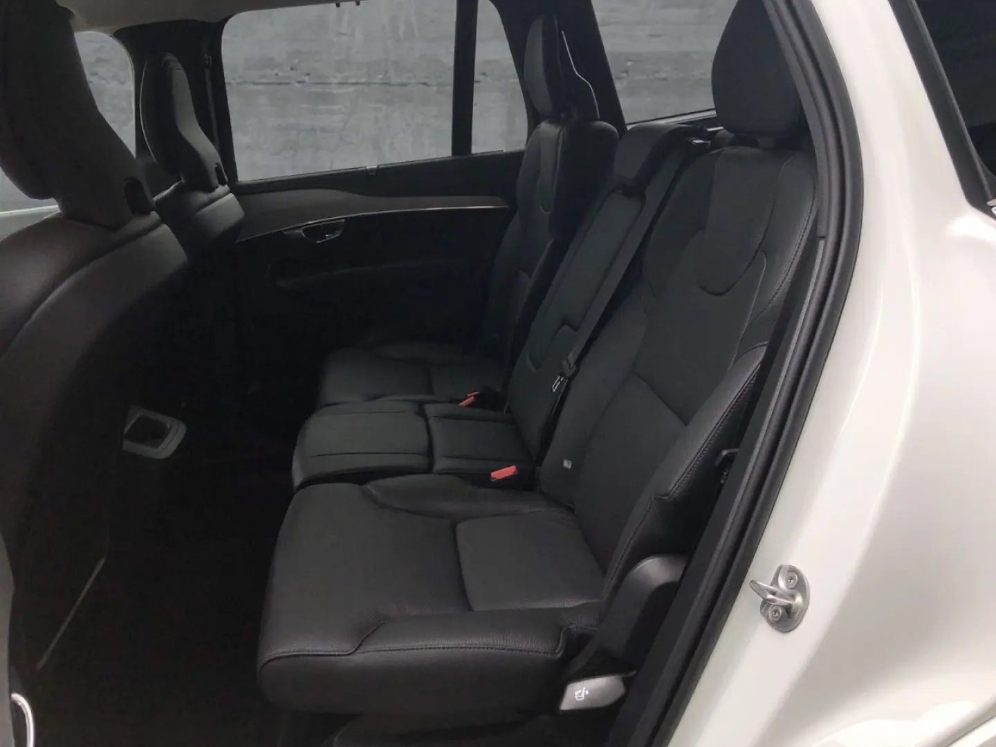 XC90 B5 (Diesel) AWD Plus Bright (EURO 6d)