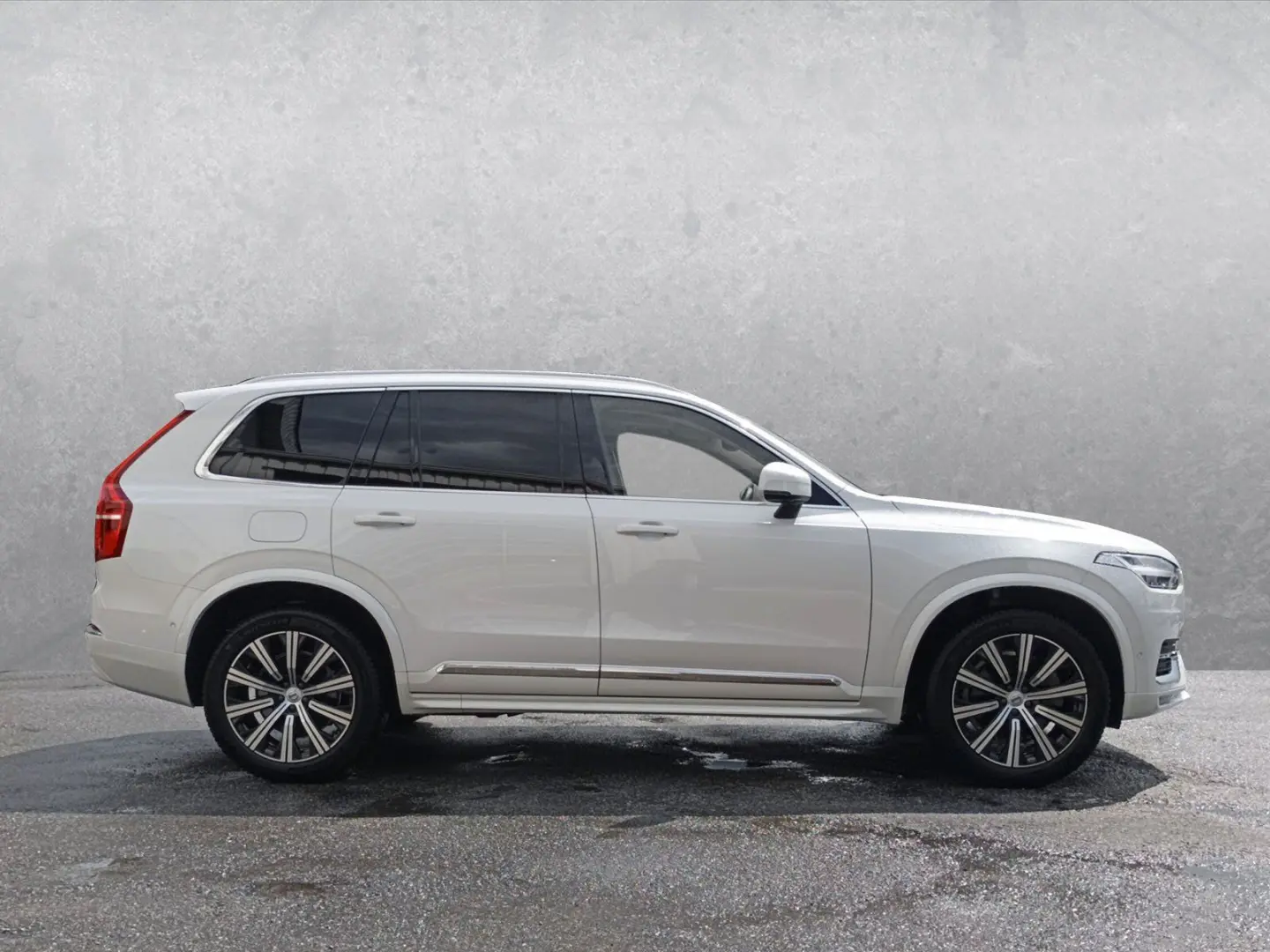 XC90 Diesel AWD Plus Bright Pano 36