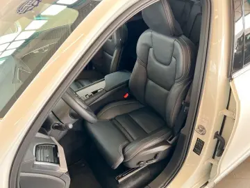 XC90 B5 AWD 7S Plus-Bright Aut Glasd 21'' 360  A