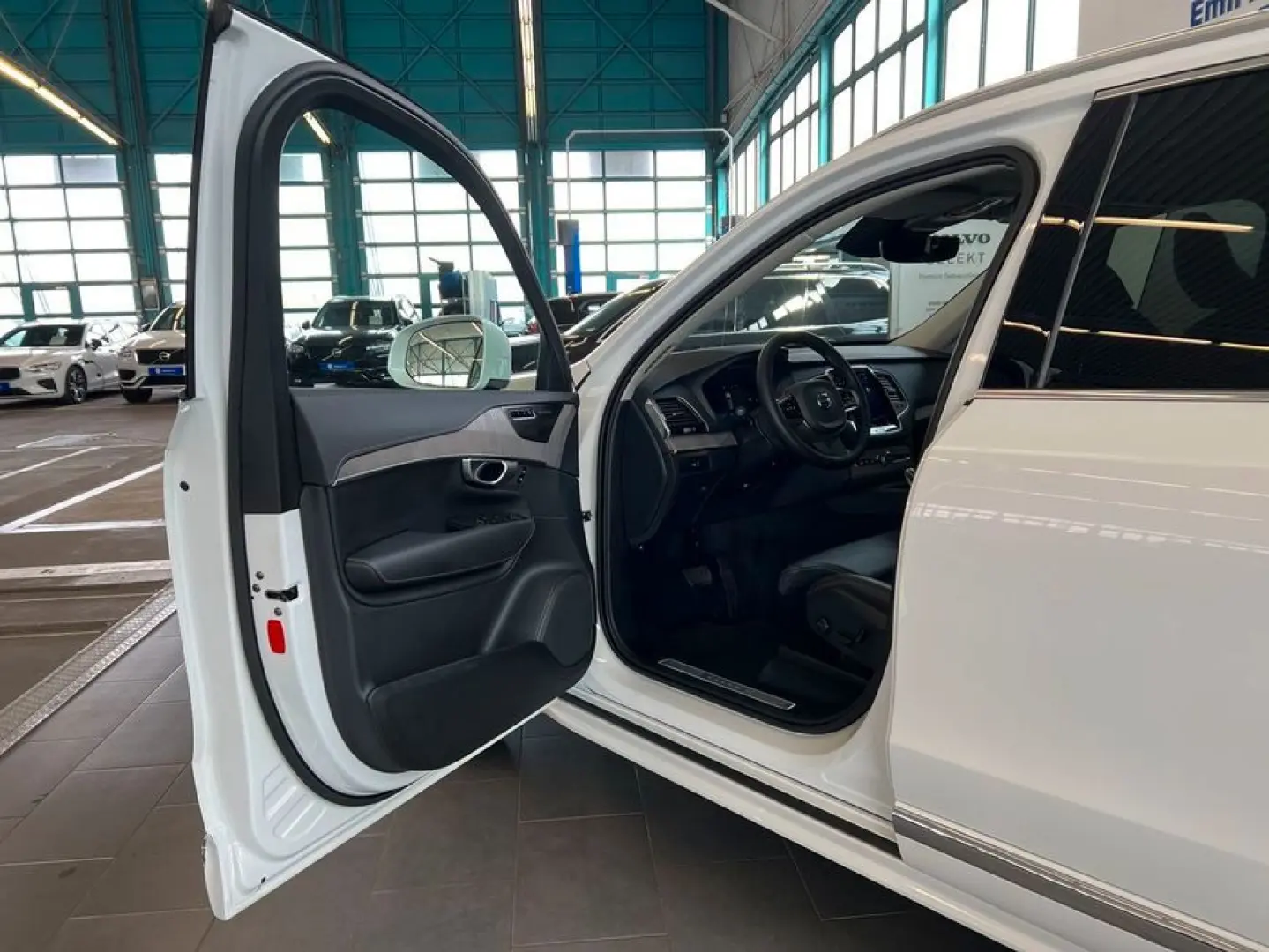 XC90 B5 AWD 7S Plus-Bright Aut Glasd 21'' 360  A