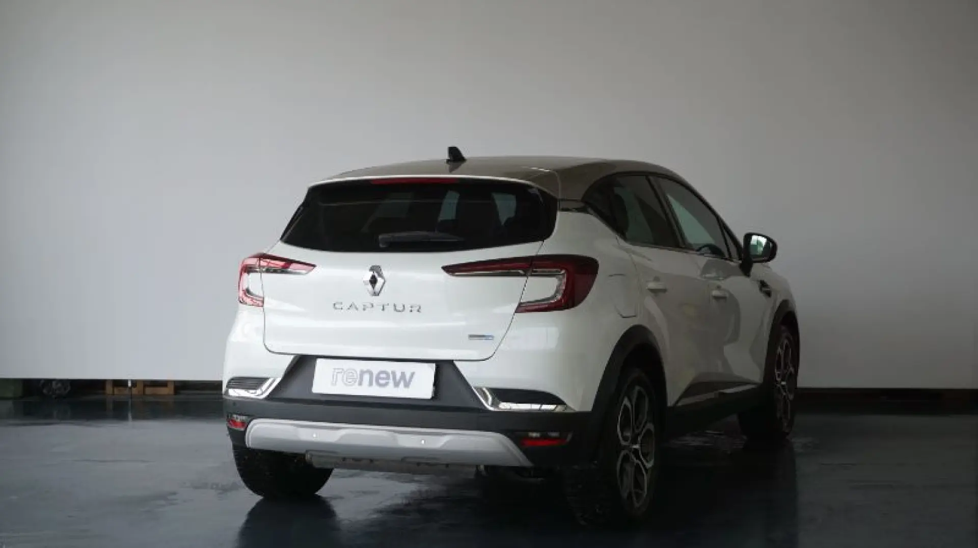 RENAULT CAPTUR 1.6 E-Tech 160CP Intens Plug-In