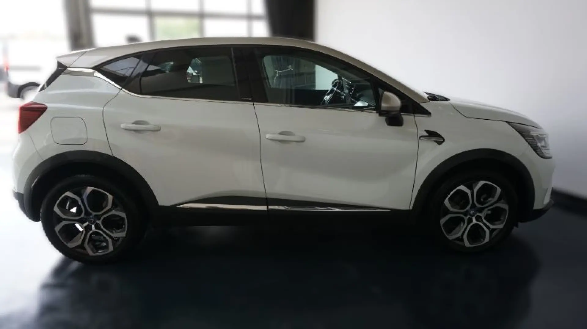 RENAULT CAPTUR 1.6 E-Tech 160CP Intens Plug-In